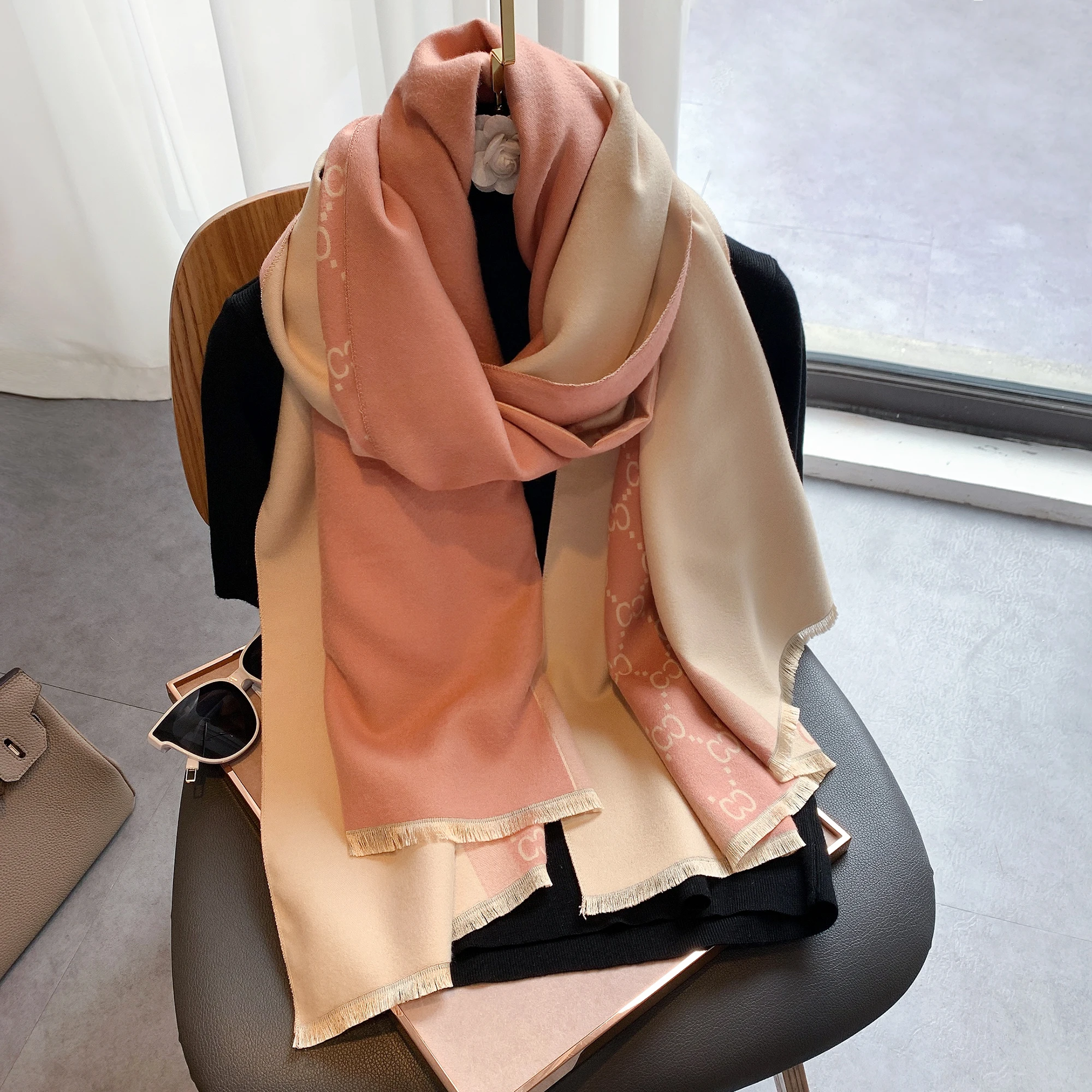 2025 Autumn and Winter New Eur - огляд і ціна Wool Scarf Men